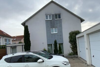 Sanierungsfahrplan von einem Einfamilienhaus in Steinenbronn (Baden-Württemberg) – Seitenansicht des Gebäudes