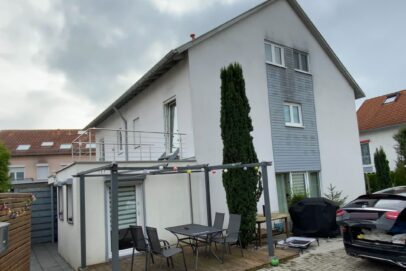 Sanierungsfahrplan von einem Einfamilienhaus in Steinenbronn (Baden-Württemberg) – Straßenansicht des Gebäudes